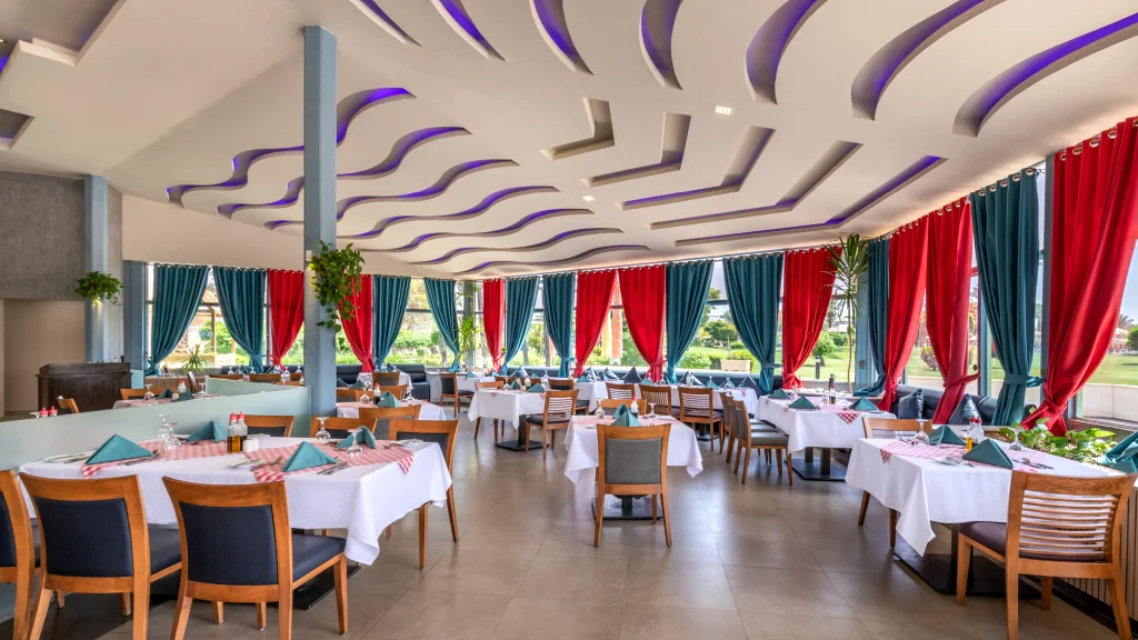 الفندق لونج بيتش ريزورت - الغردقة